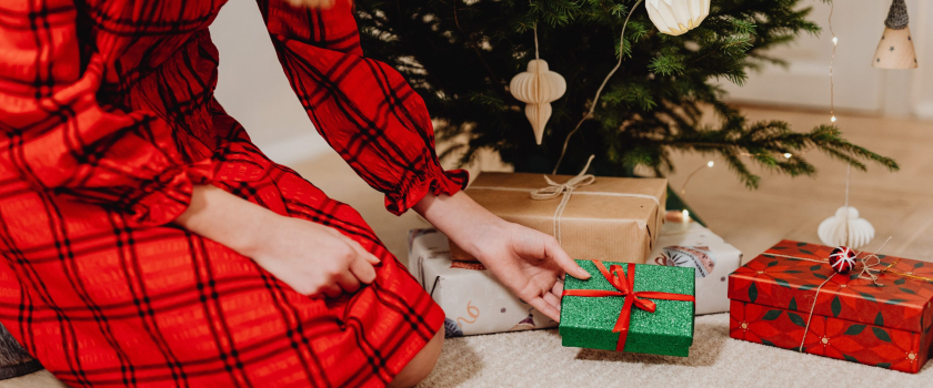 Holiday Cheer on your own front door.